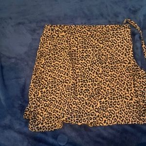 Aeropostale Wrap around leopard print skirt